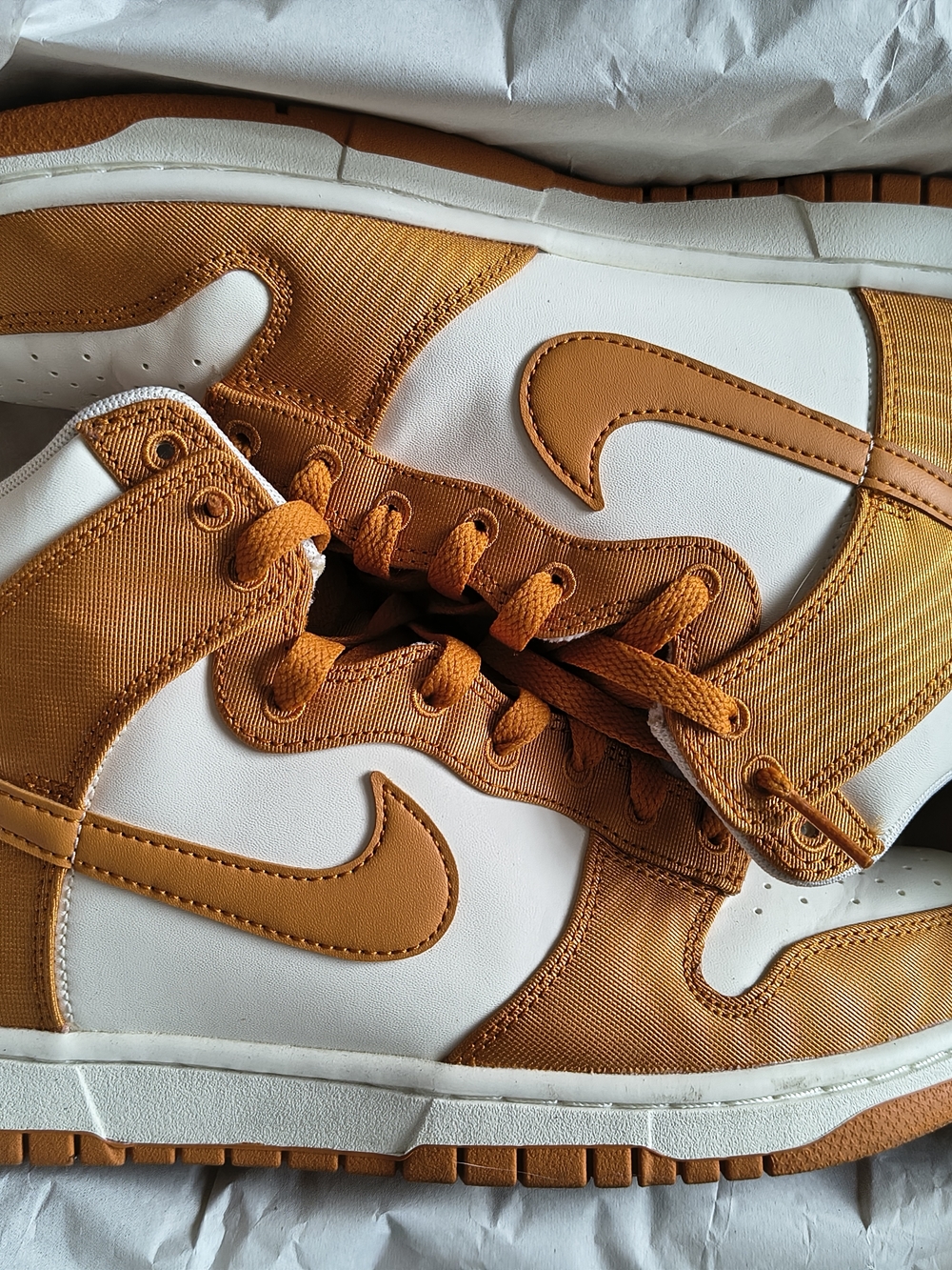 Nike Dunk Hi Retro SE